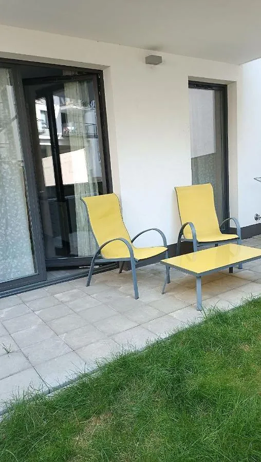 Apartment Z Ogrodkiem Na Warszawskiej Woli Warsaw