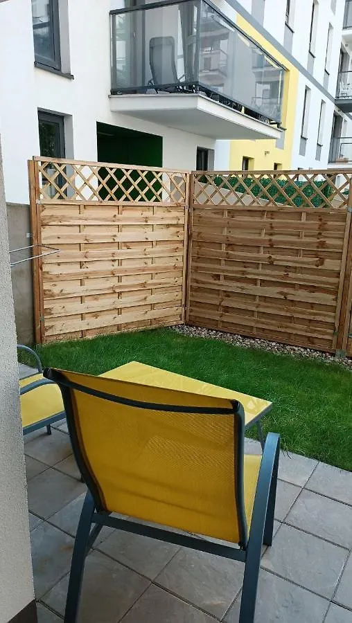Apartment Z Ogrodkiem Na Warszawskiej Woli Warsaw
