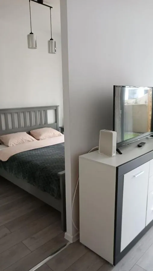 Apartment Z Ogrodkiem Na Warszawskiej Woli Warsaw Poland